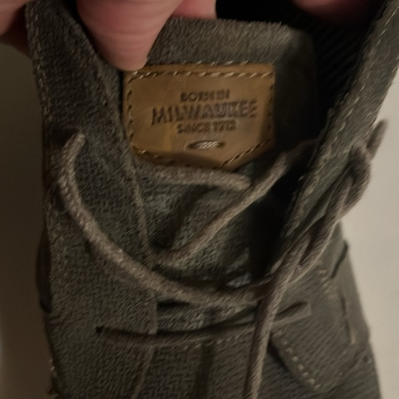 Men’s Shoes Size 11 - Picture 6 of 6